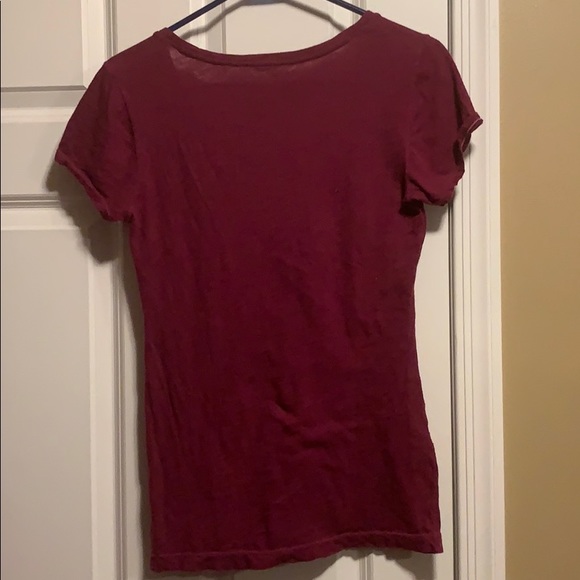 American Eagle V-Neck Tee - Picture 4 of 4